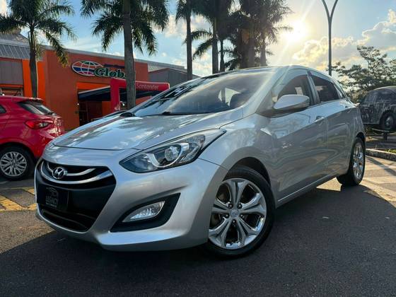 HYUNDAI I30 1.8 MPI 16V GASOLINA 4P AUTOMATICO HYUNDAI I30 1.8 MPI 16V GASOLINA 4P AUTOMATICO